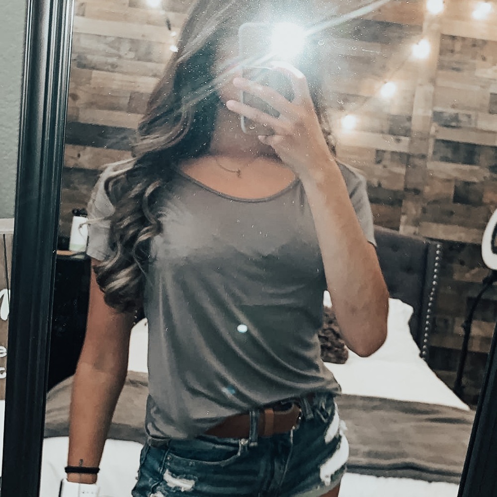 Rue 21 Open back top